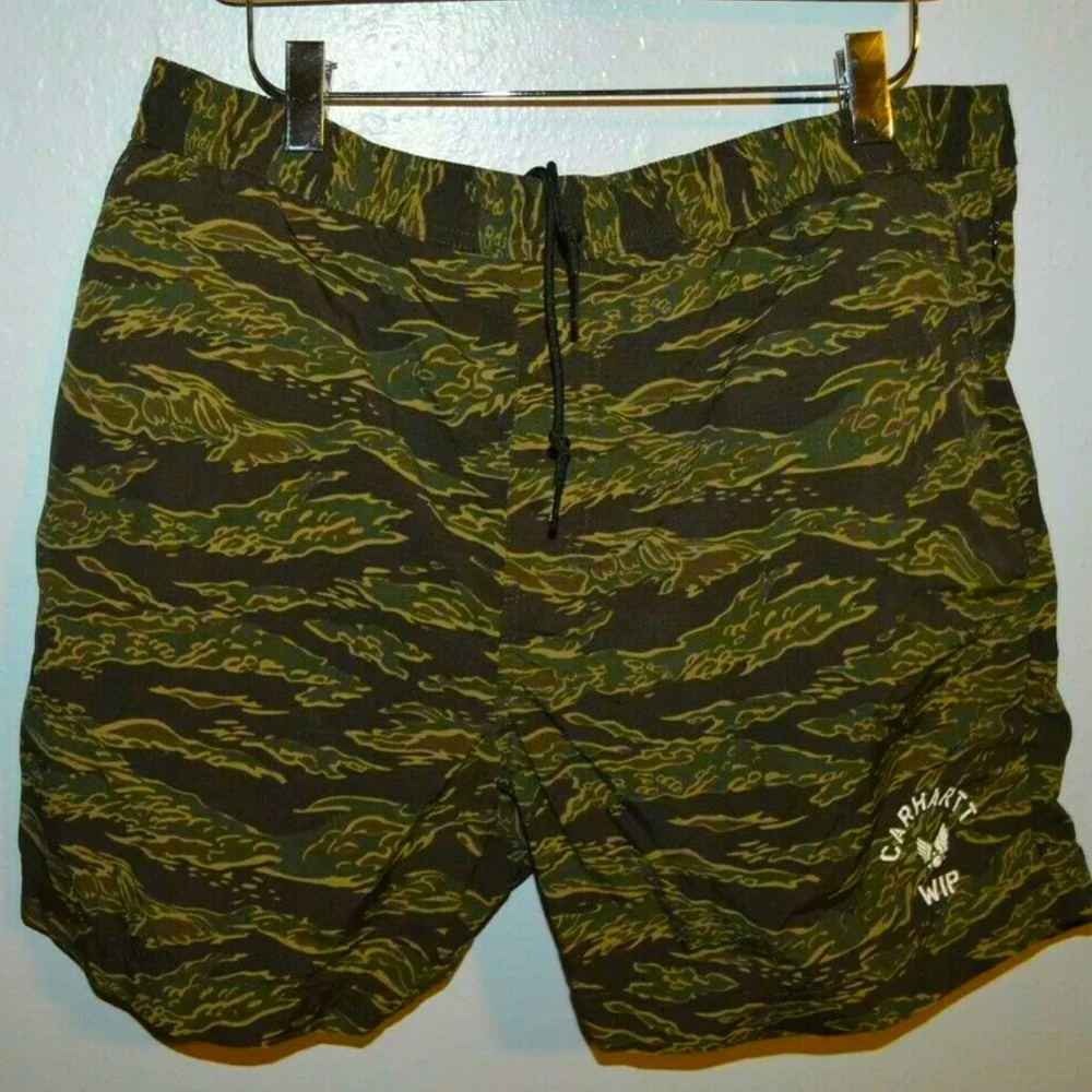 Carhartt WIP Tiger Camo Swim Trunks Mens Sz Large